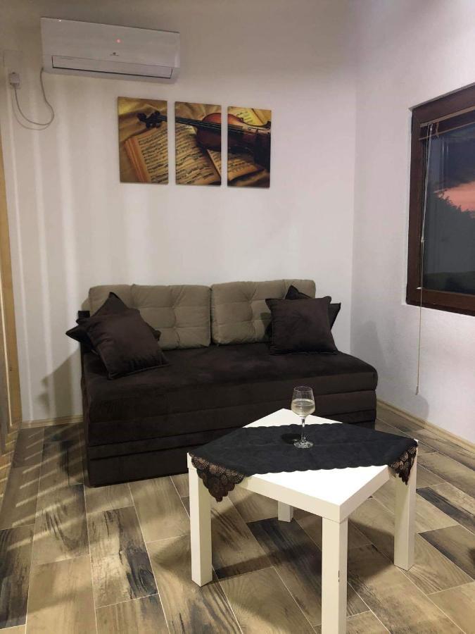 Karali Apartments Lagadin Exteriör bild